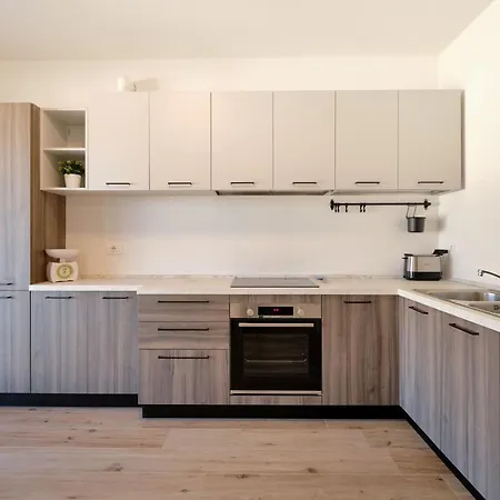 Apartmentsgarda - Garda31 * غارْدا