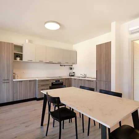 Apartmentsgarda - Garda31 * غارْدا