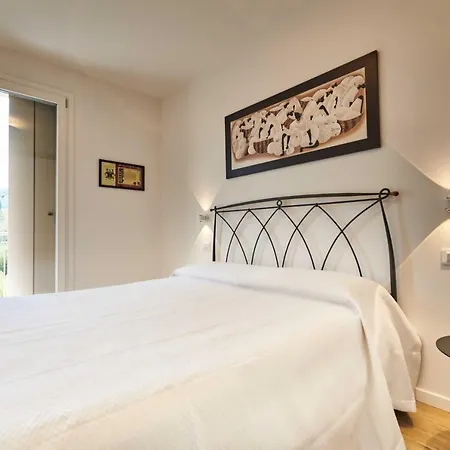 Apartmentsgarda - Garda31 Apartamento Garda (Verona)