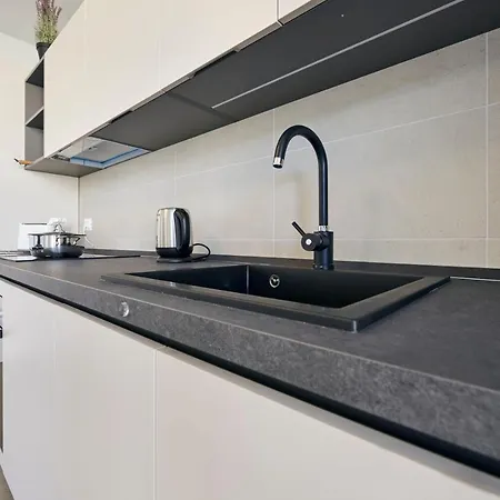 Apartmentsgarda - Garda31 * Garda (Verona)